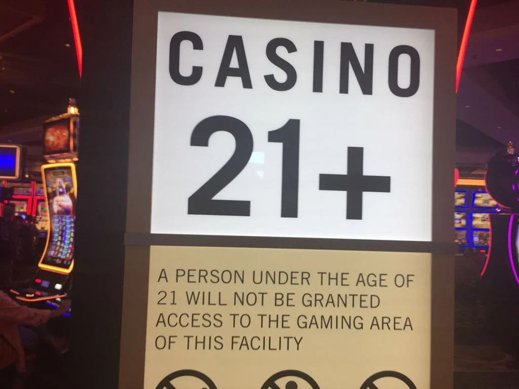 legal gambling age in vegas